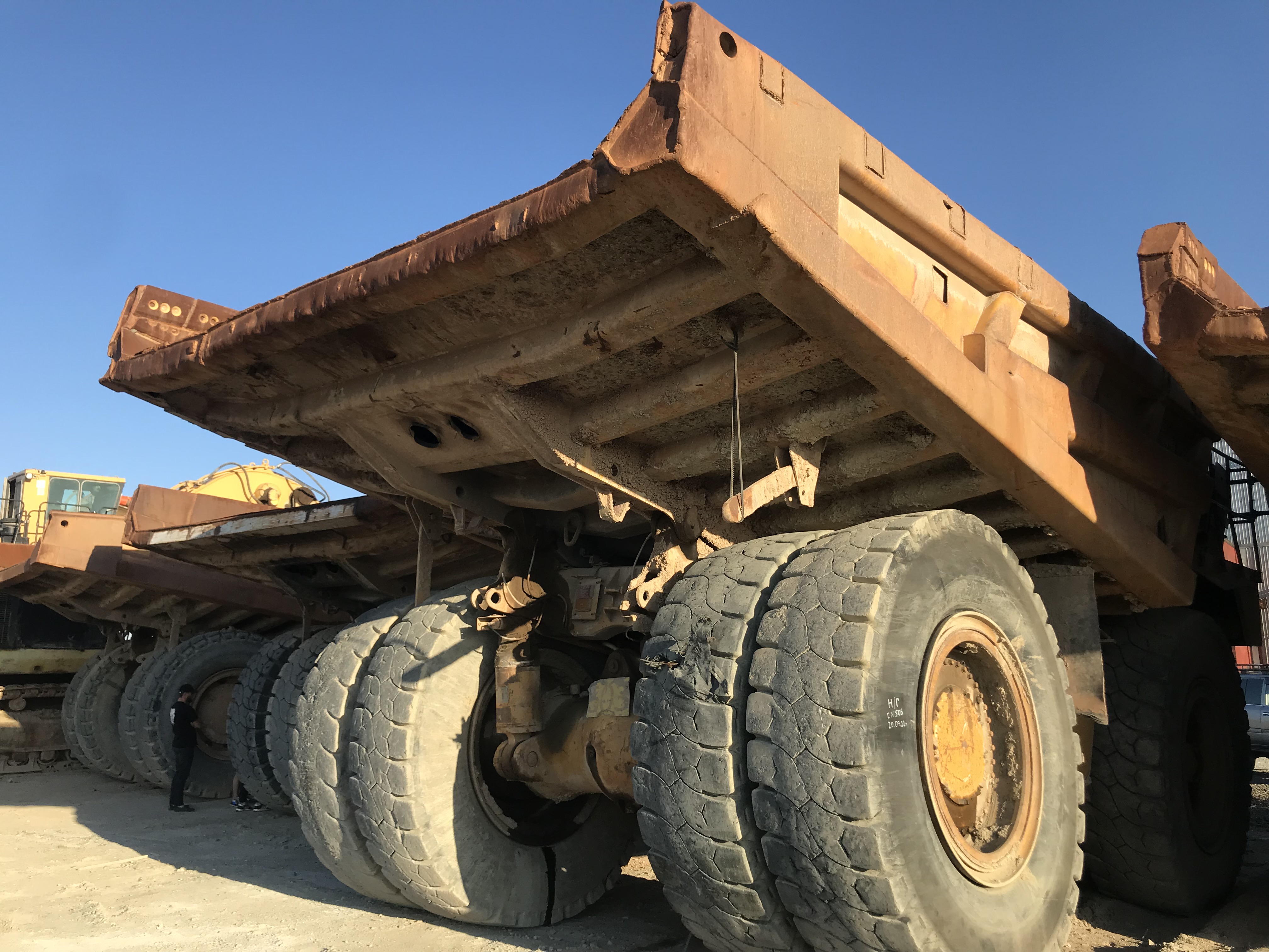 CATERPILLAR 777D (503)