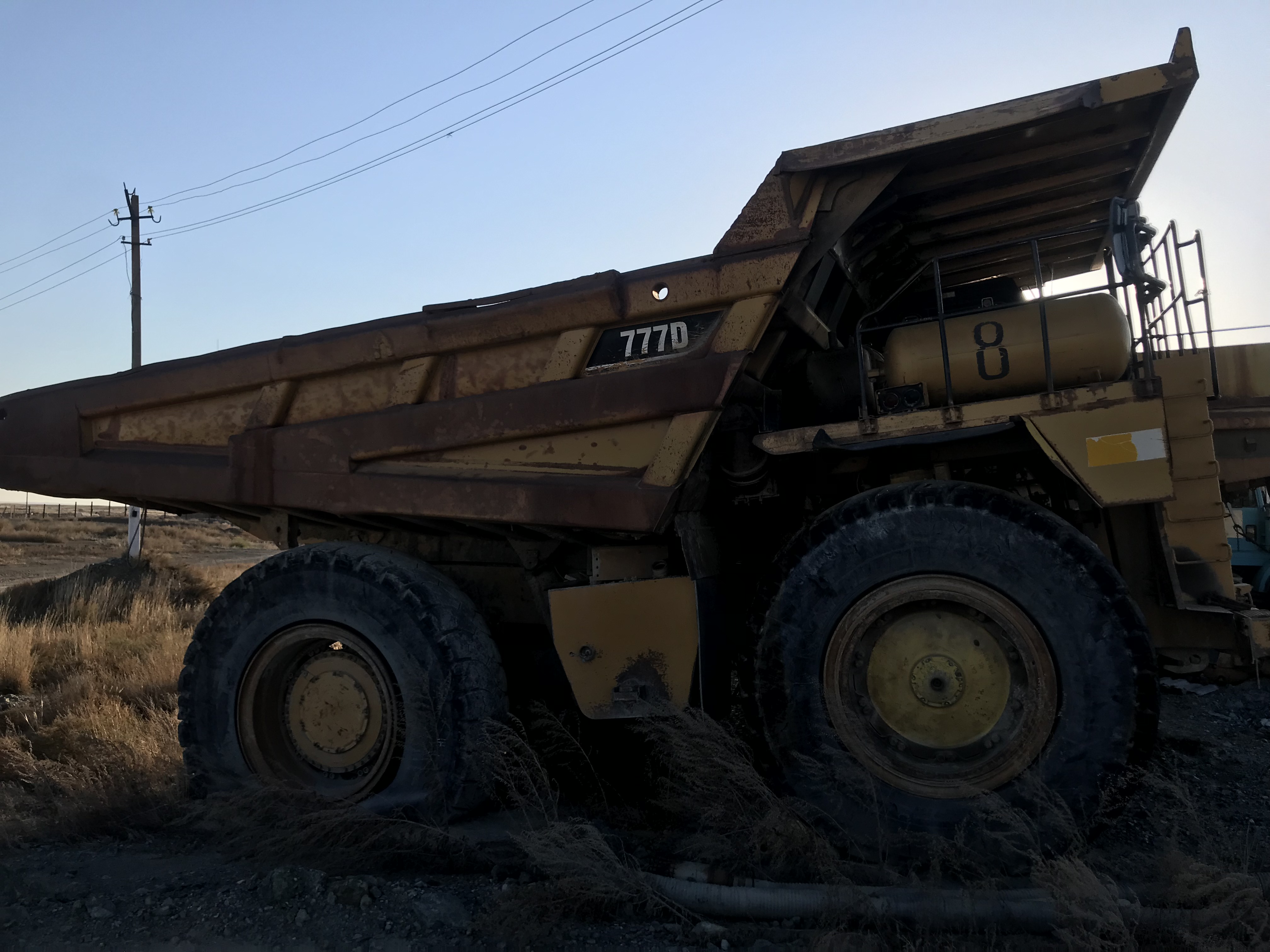 CATERPILLAR 777D (8)