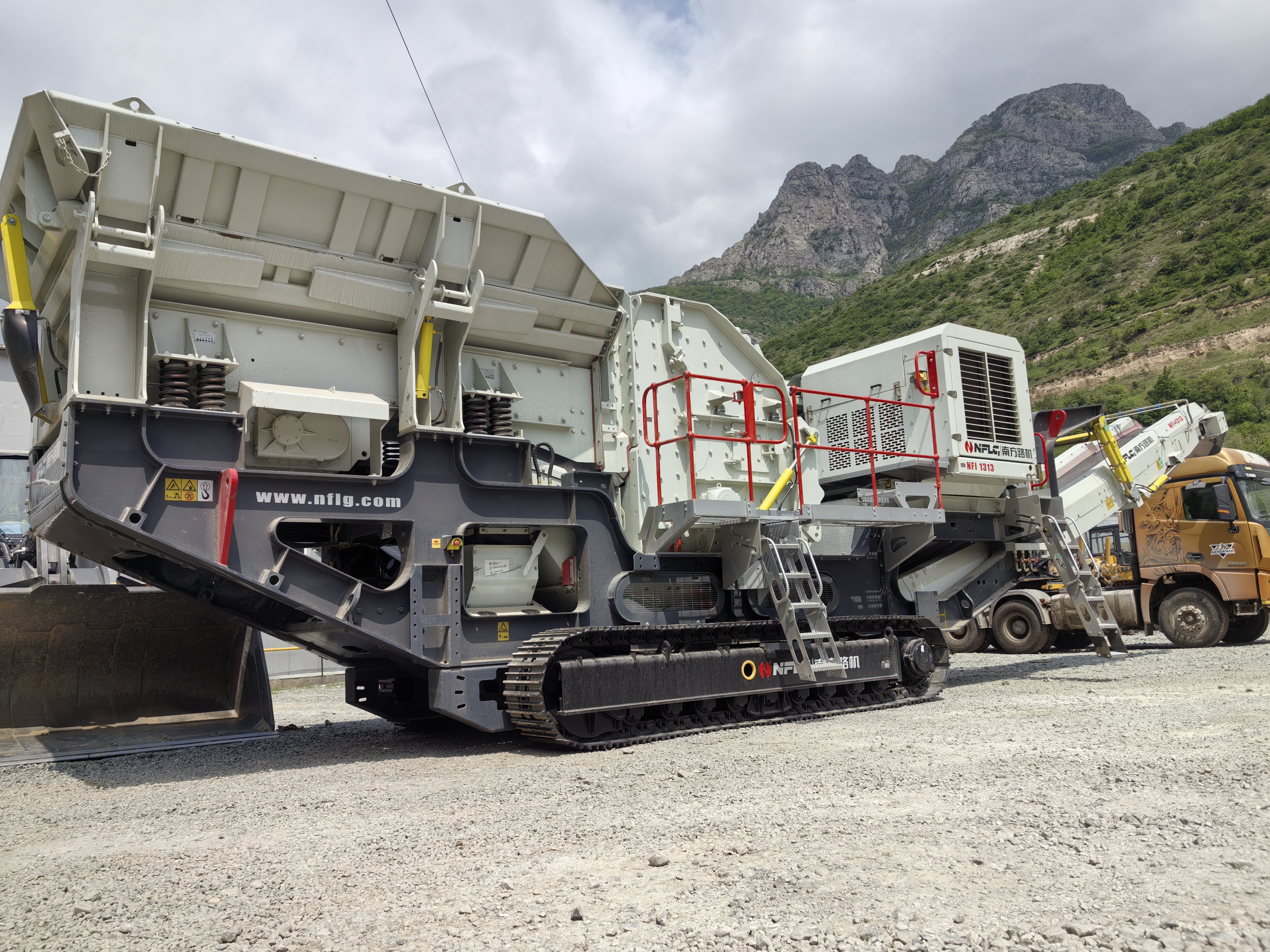 Мобильная Роторная установка NFL200RS 