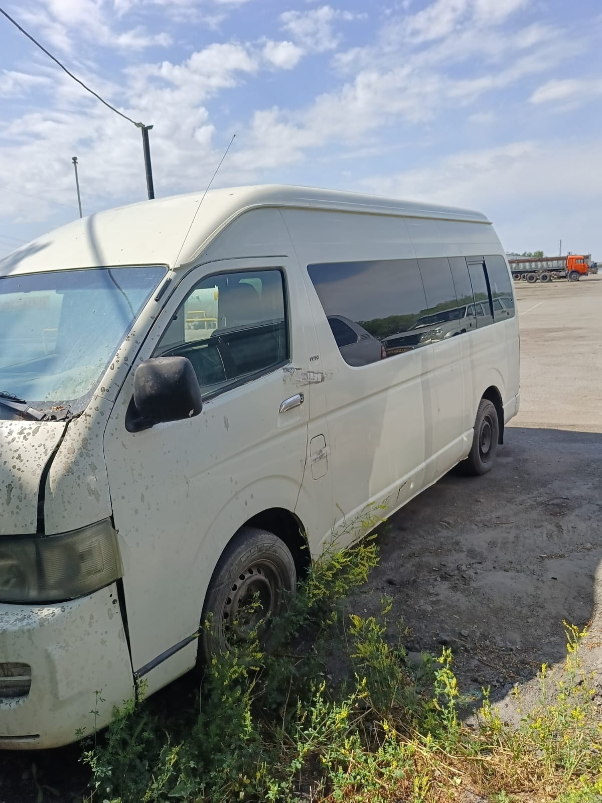 Toyota HI ACE