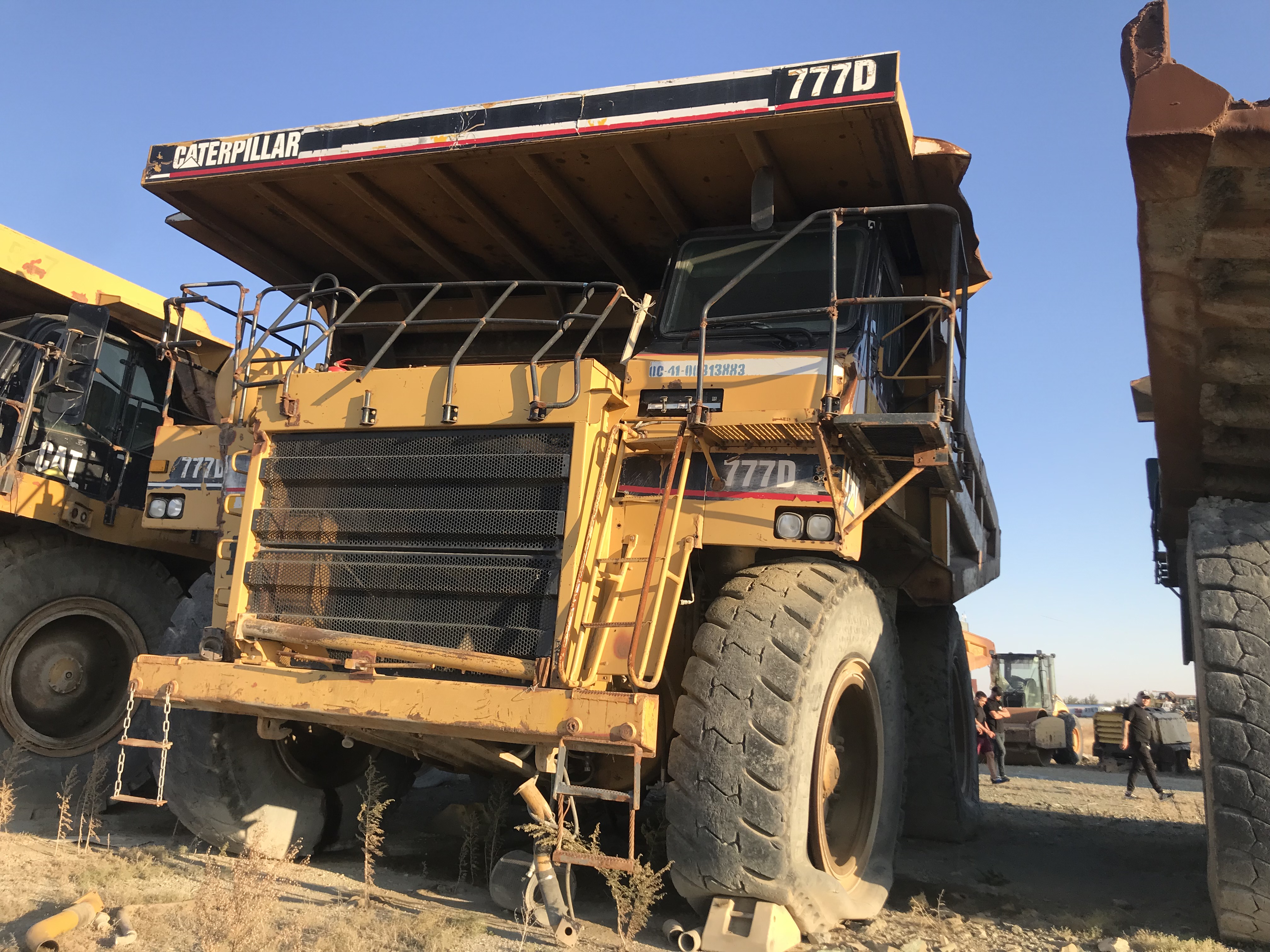 CATERPILLAR 777D (10)