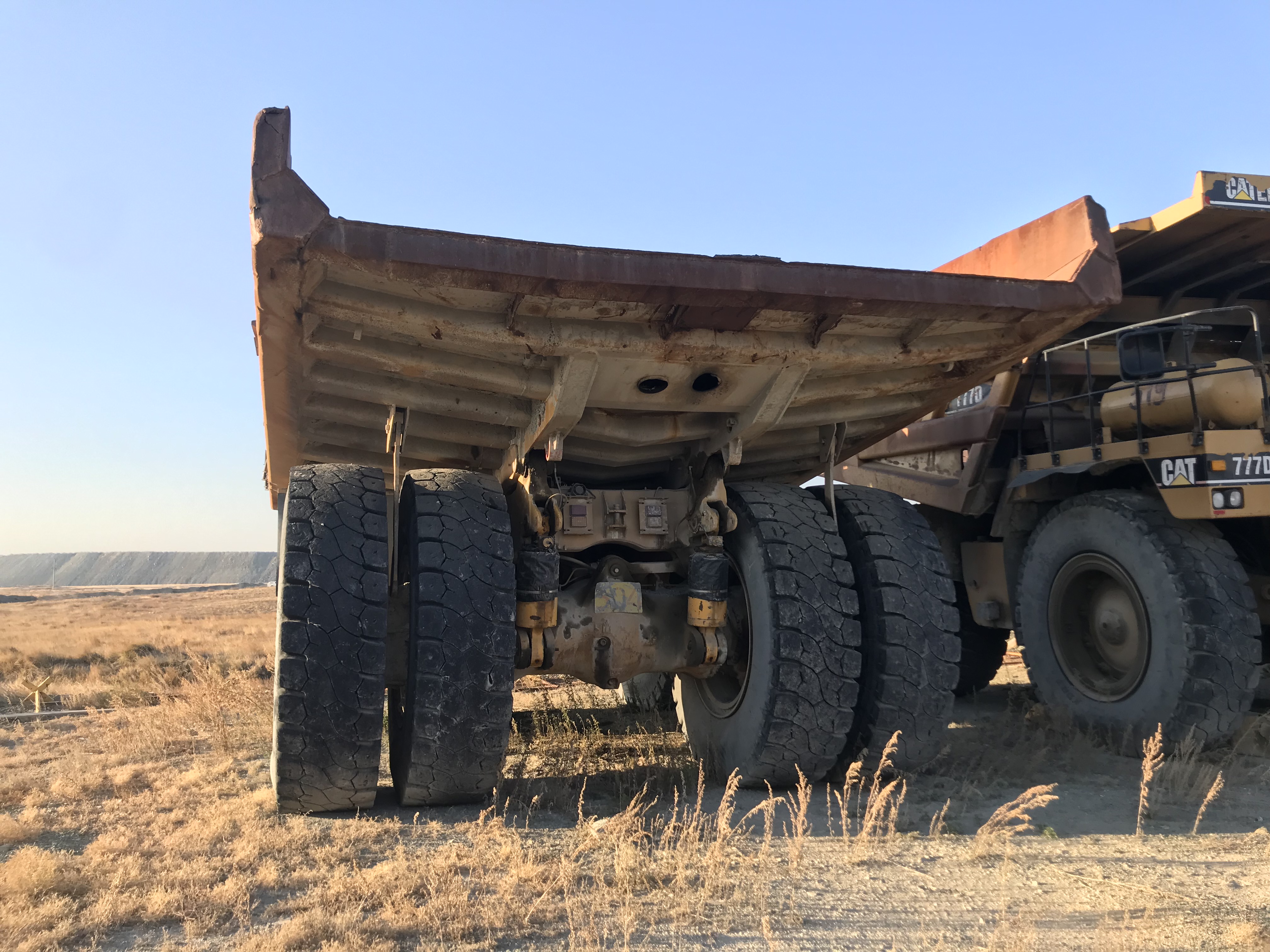 CATERPILLAR 777D (10)