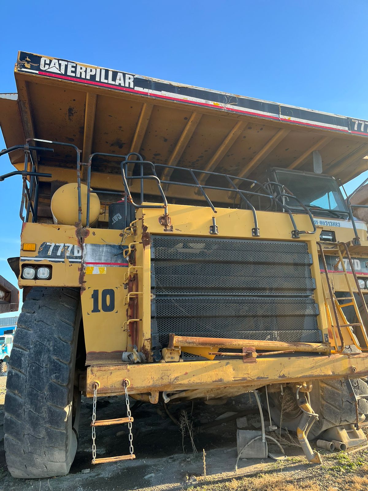 CATERPILLAR 777D (10)