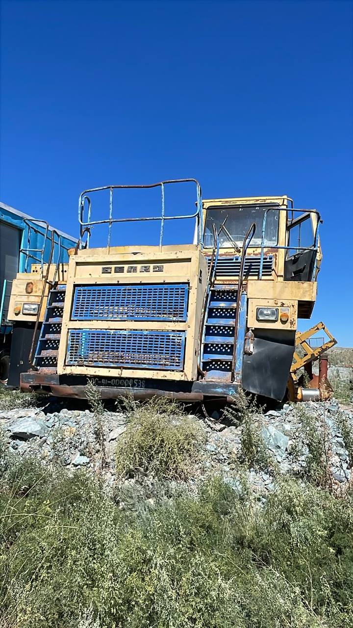 Самосвал БЕЛАЗ 7555