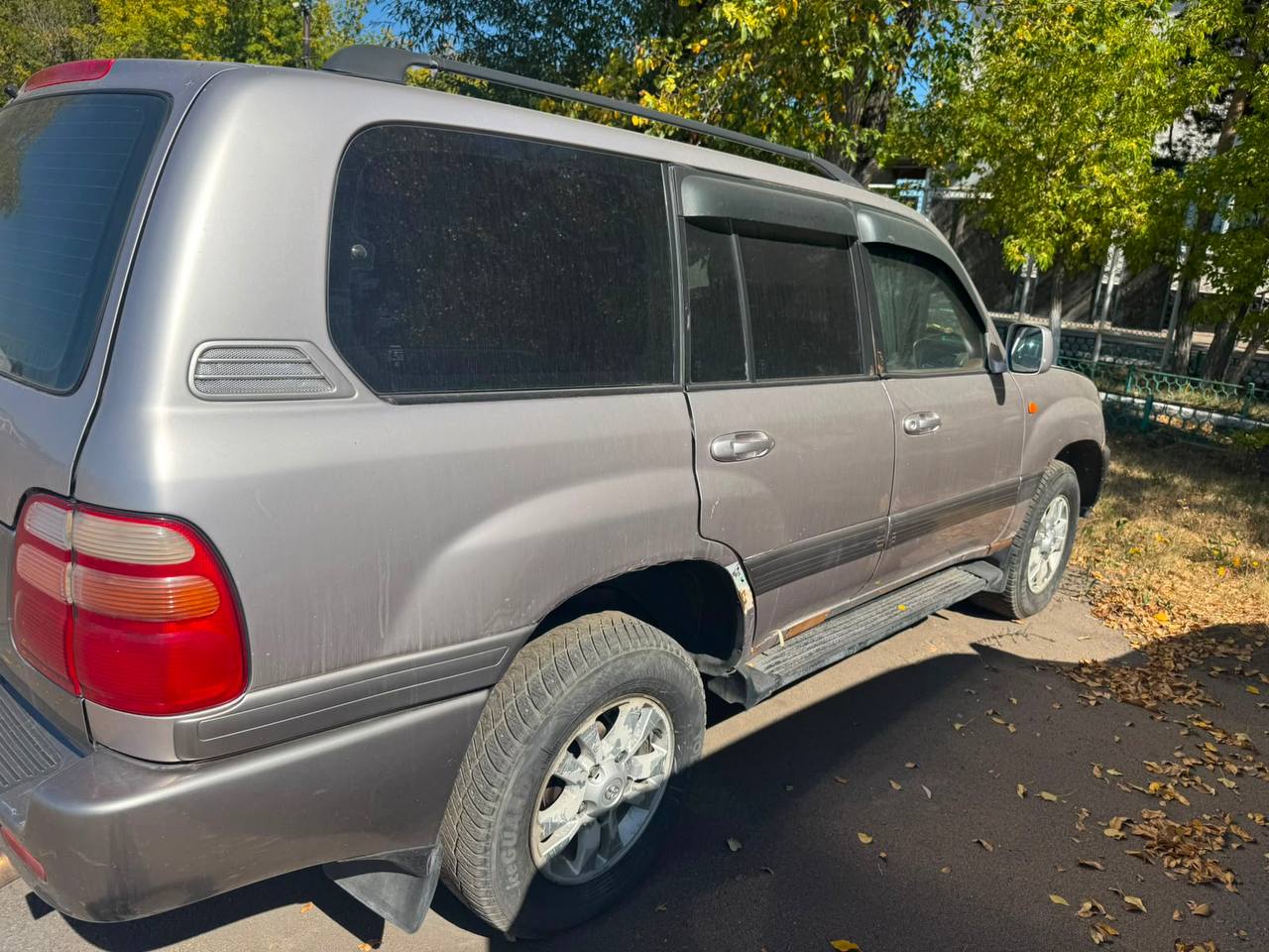 Toyota Land Cruiser 100VX _963AQ09