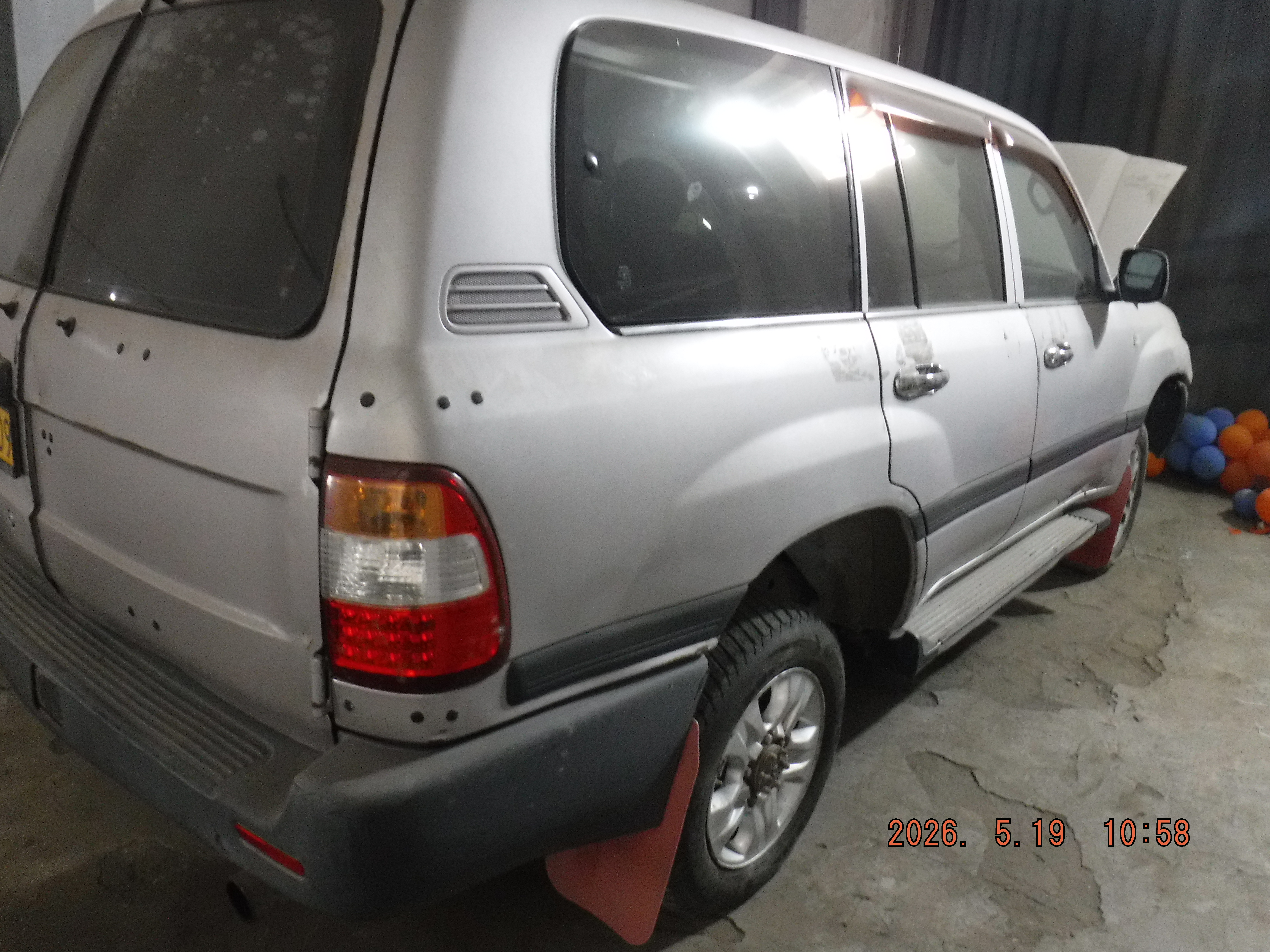 Toyota Land Cruiser 100GX