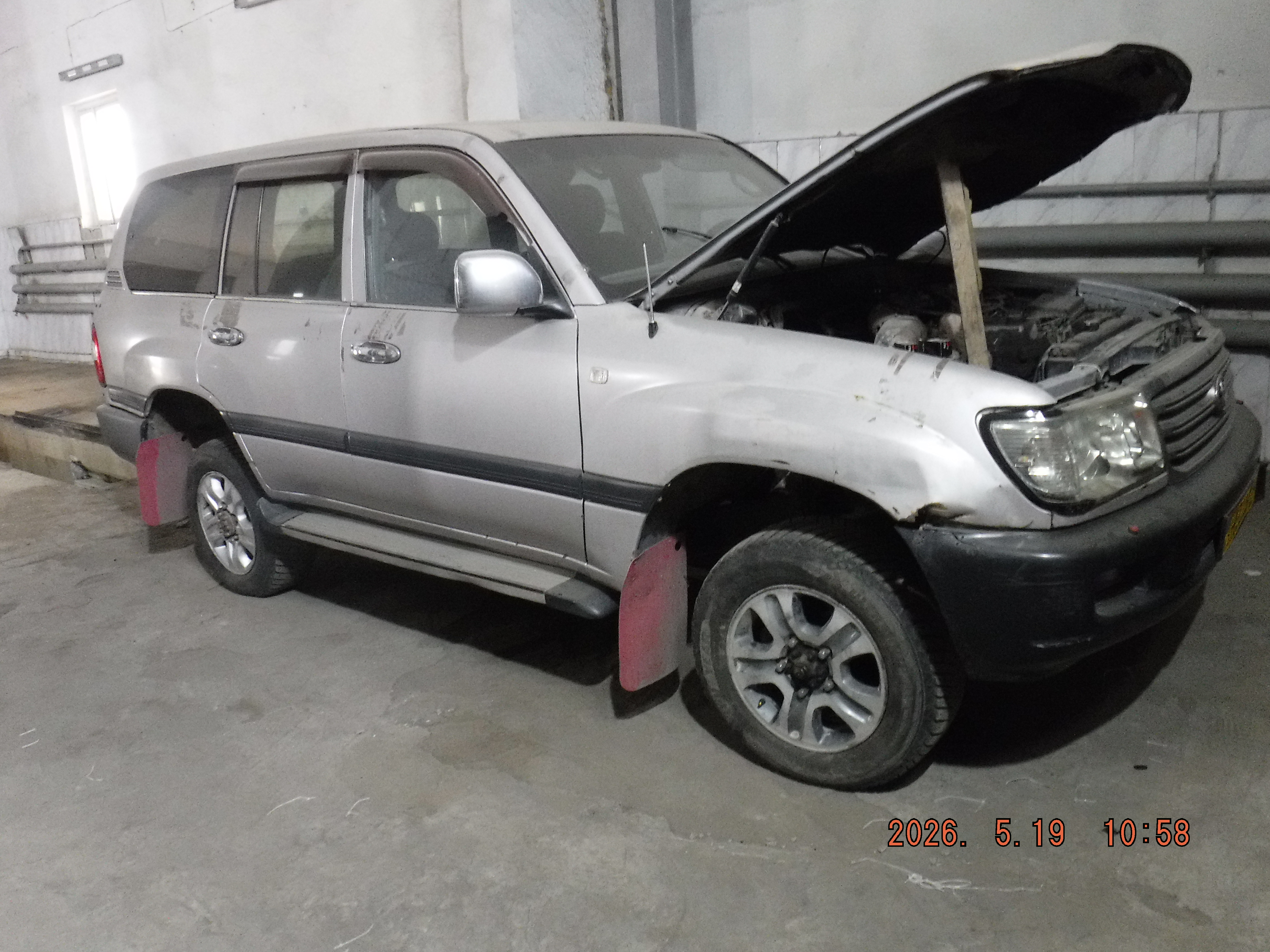 Toyota Land Cruiser 100GX