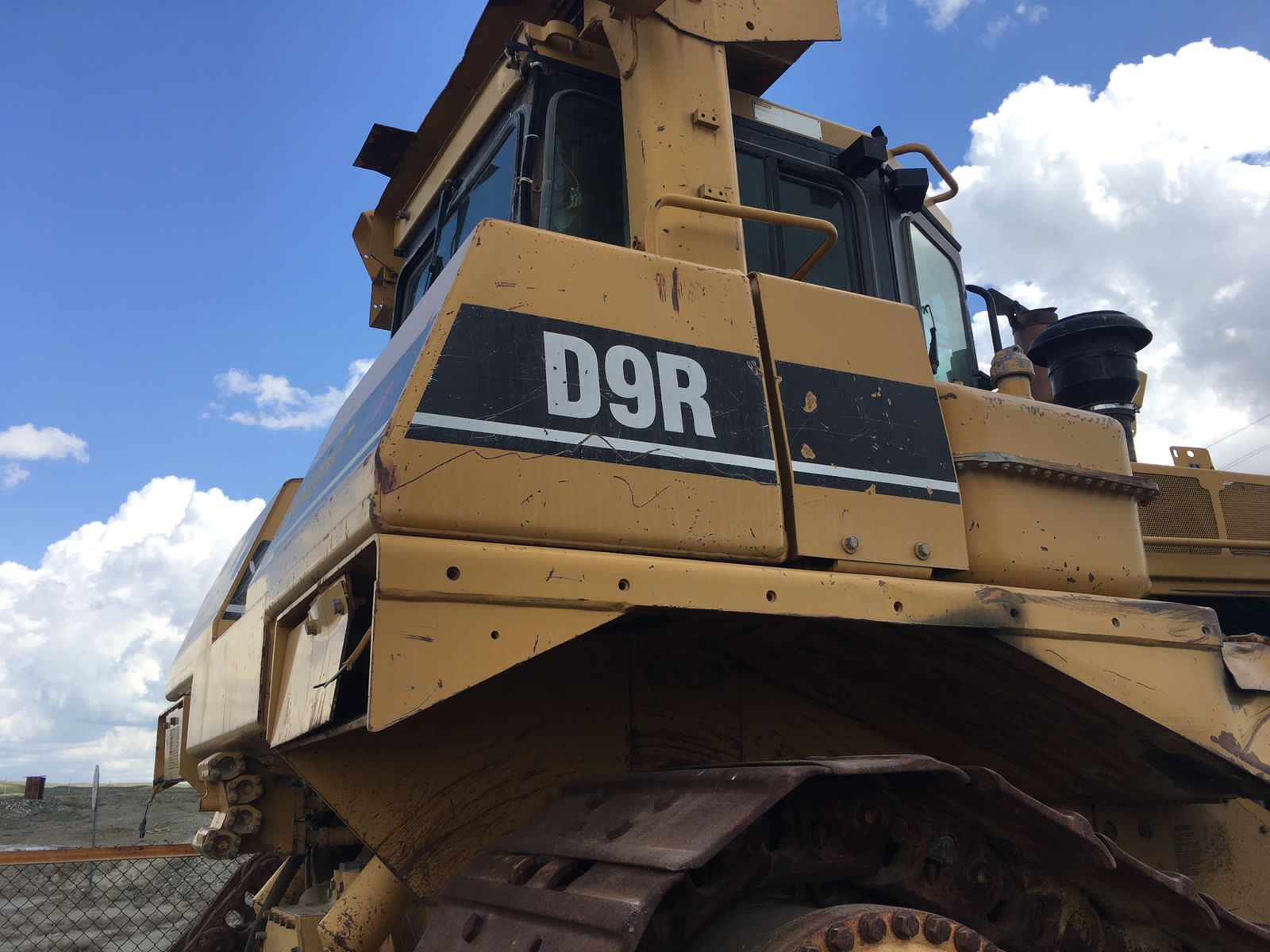 Бульдозер D9R