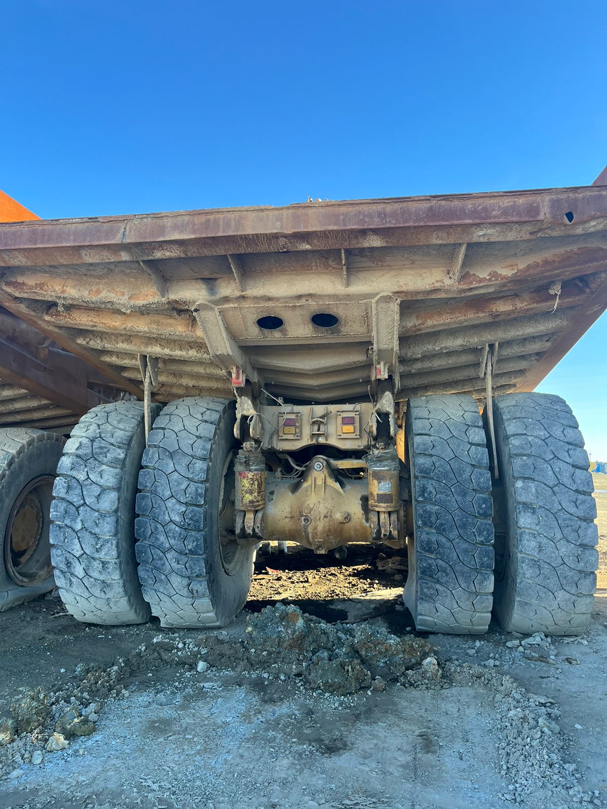 CATERPILLAR 777D (18)