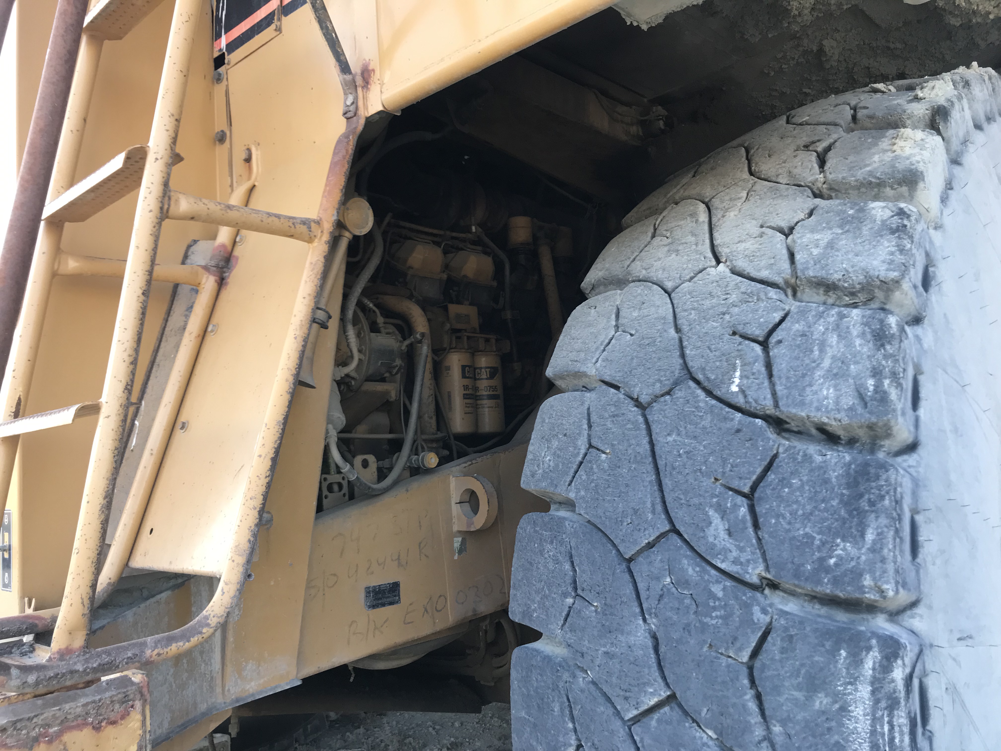 CATERPILLAR 777D (519)